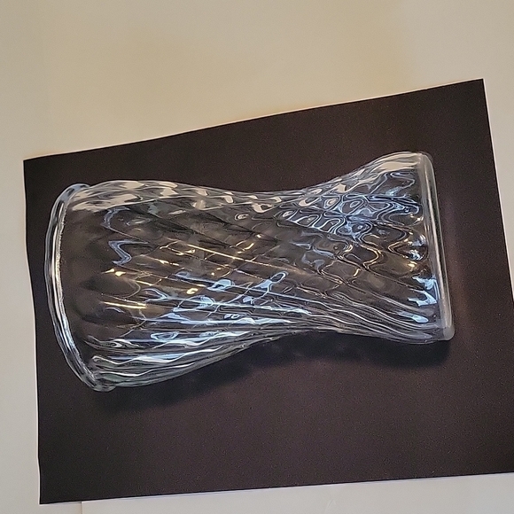 FLOWER VASE, glass. - Picture 2 of 7